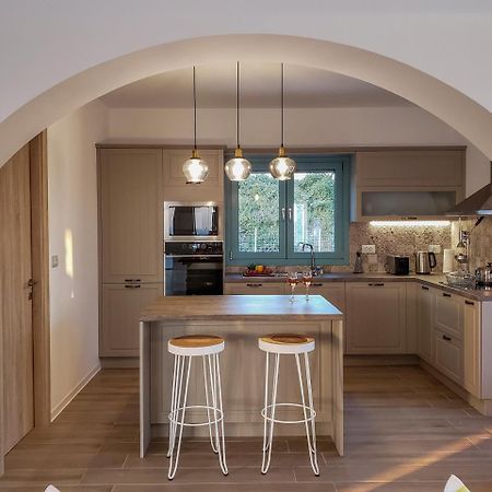Exclusive Sea View Villa Madelaine Спартия Экстерьер фото